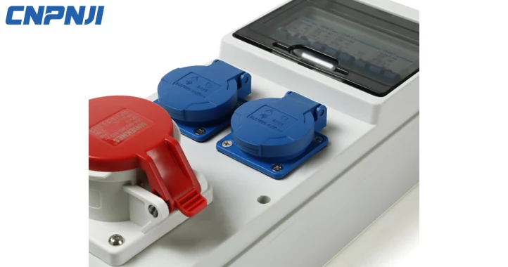 What are the excellent characteristics of using industrial socket plug (1)