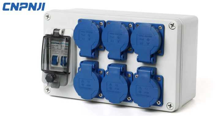 What are the excellent characteristics of using industrial socket plug (2)