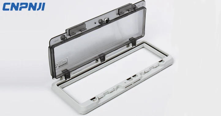 What are the characteristics of waterproof window cover? （3）